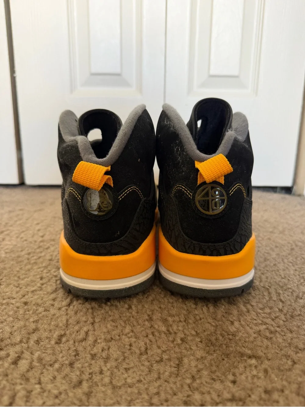 Jordan Men's Black University Gold Jordan Spizike